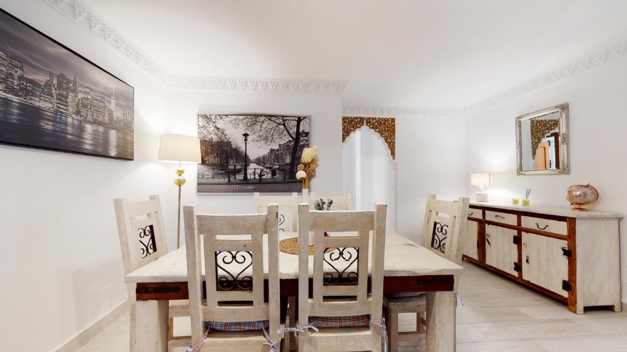 Majestic Villa By The Beach Heated Private Pool & Jacuzzi Benalmádena Exteriör bild