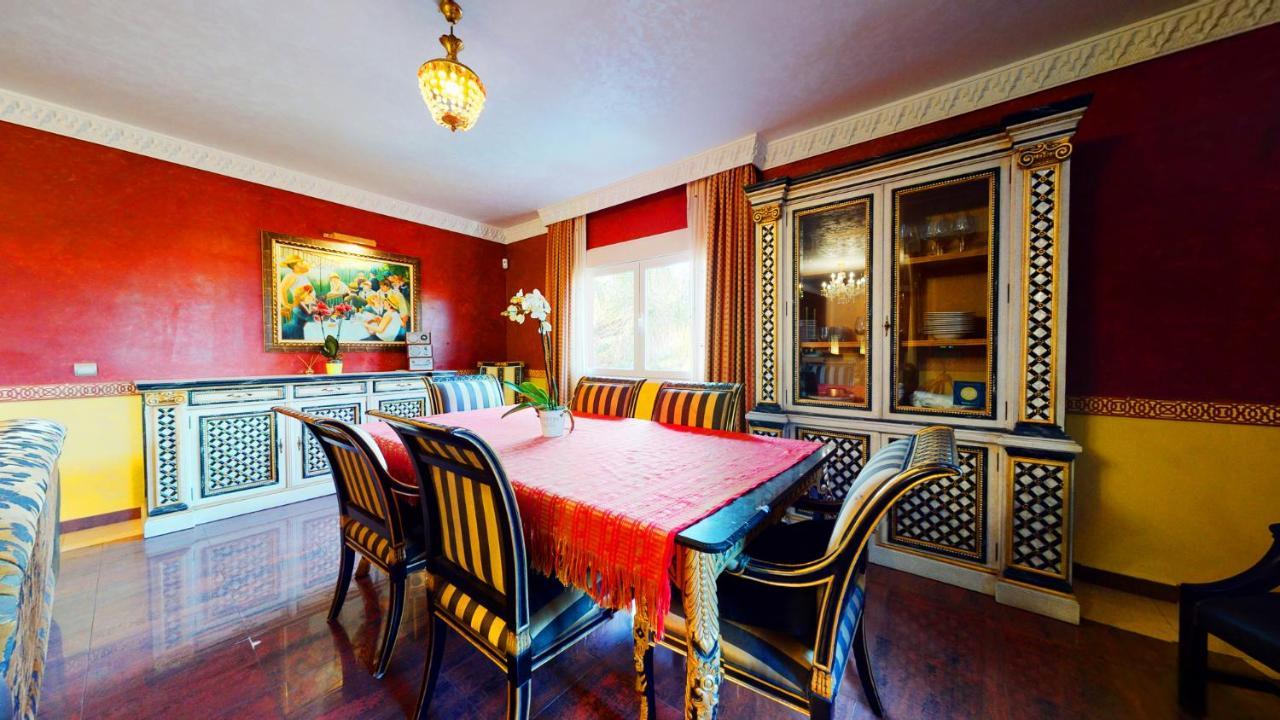 Majestic Villa By The Beach Heated Private Pool & Jacuzzi Benalmádena Exteriör bild