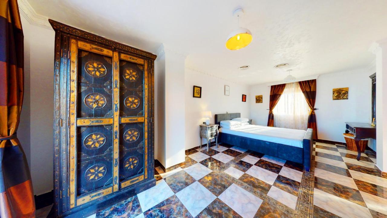 Majestic Villa By The Beach Heated Private Pool & Jacuzzi Benalmádena Exteriör bild