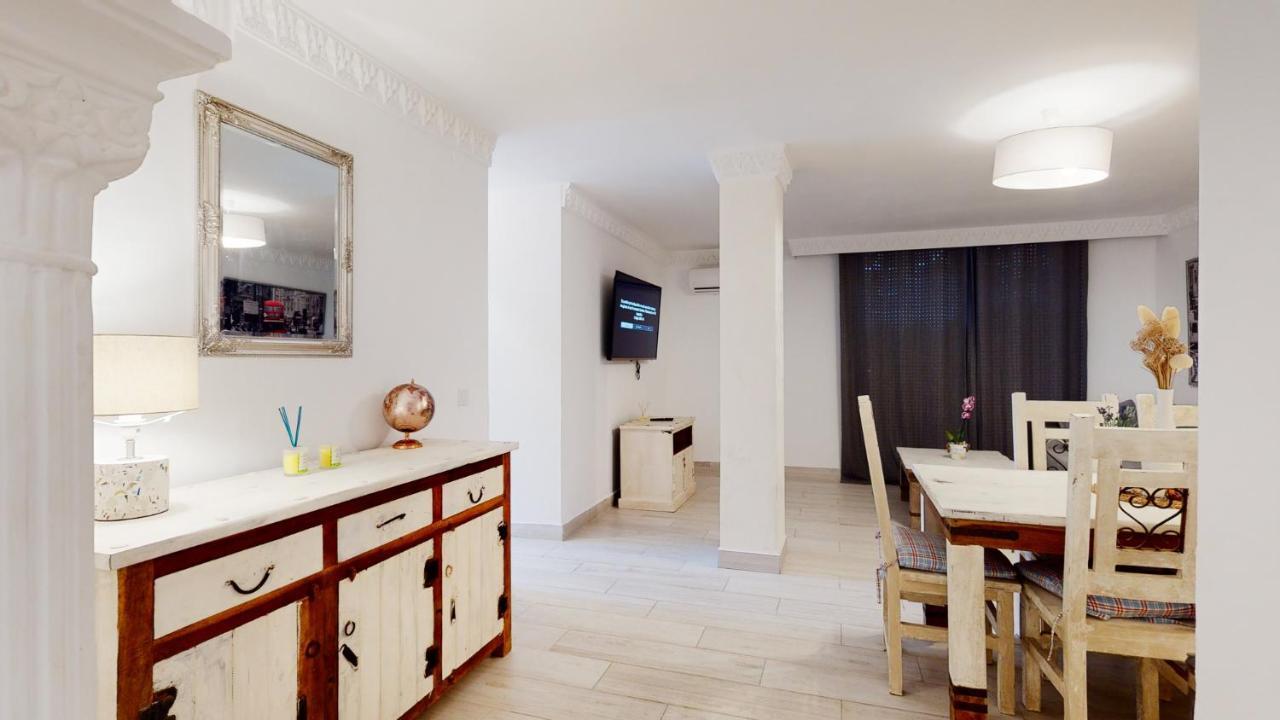 Majestic Villa By The Beach Heated Private Pool & Jacuzzi Benalmádena Exteriör bild