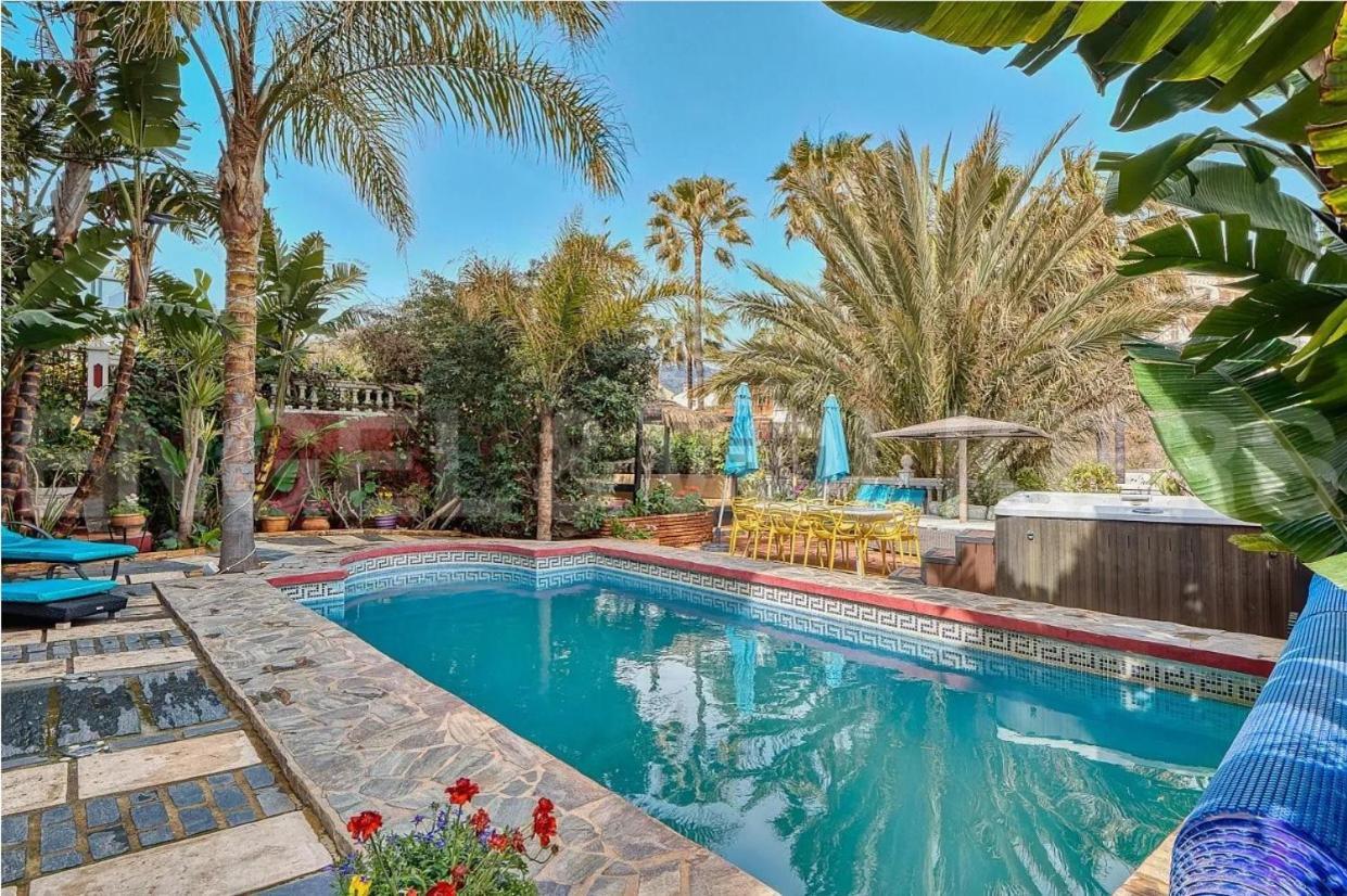 Majestic Villa By The Beach Heated Private Pool & Jacuzzi Benalmádena Exteriör bild